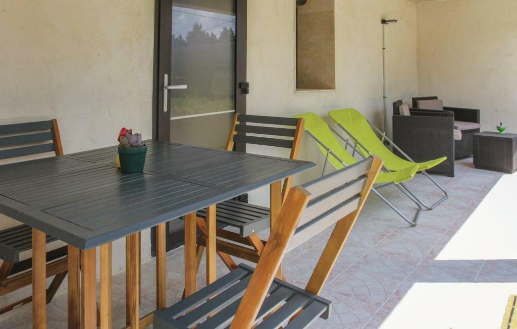 Maison 4 Etoiles Et Studio 3 Etoiles Independants Avec Piscine LʼIsle-sur-la-Sorgue Eksteriør bilde